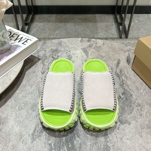 UGG Spring and Summer Fried Muffin Platform Sandals